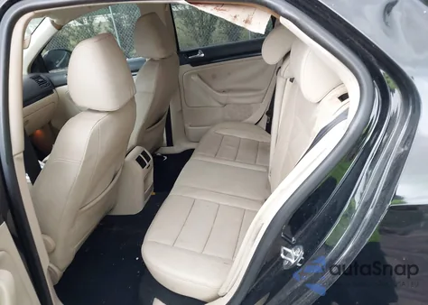 2010 Volkswagen Jetta Se from USA, damaged, VIN 3VWRZ7AJ2AM053677